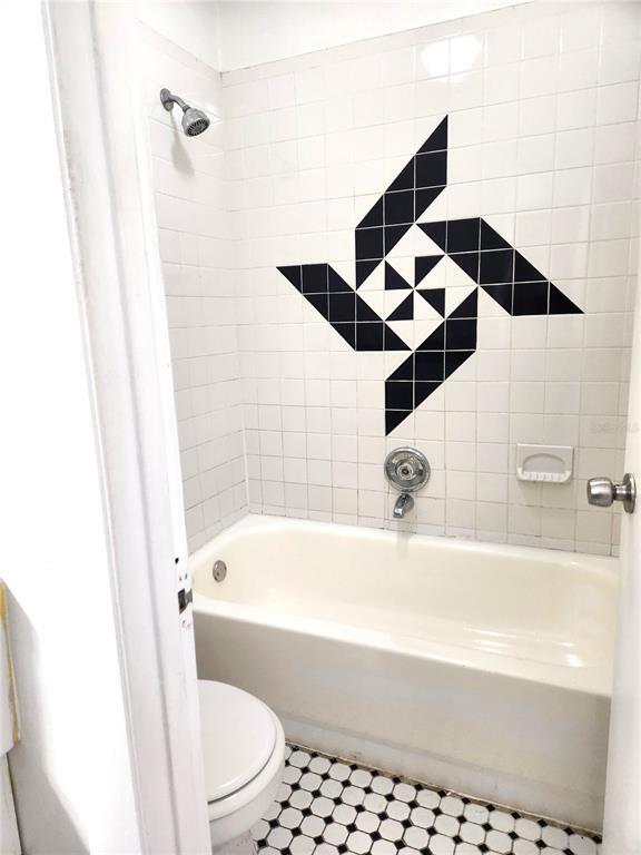 Building Photo - 7609 Abbey Ln