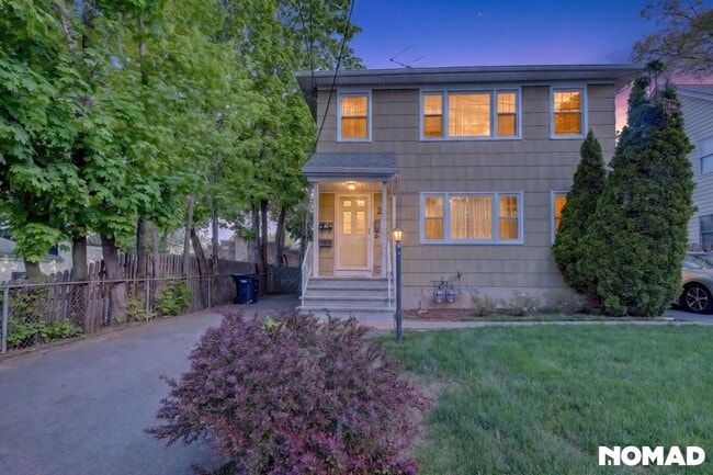Building Photo - Charming 2BR Apartment in Metuchen