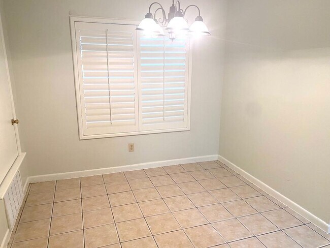 Building Photo - 5302 Springfield Ave