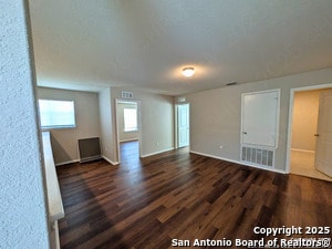 Building Photo - 10330 Gibbons Creek