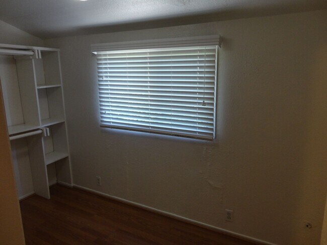 Building Photo - Two Bedroom One Bath Cottage with Hardwood Floors and Patio! Move in Special $1000 off 1st Month'...