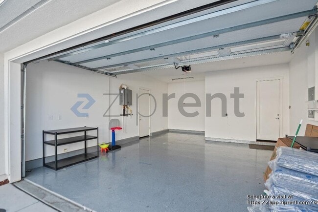 Building Photo - 8436 Compass Wy