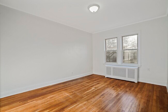 Building Photo - 1824 Summerfield St