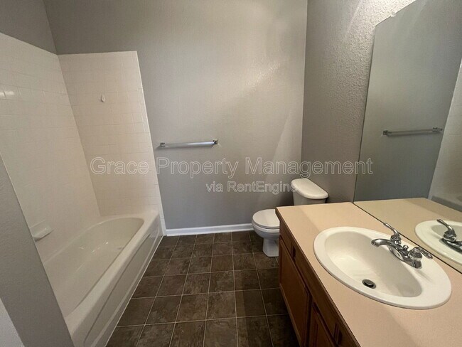 Building Photo - 3370 Boulder Cir