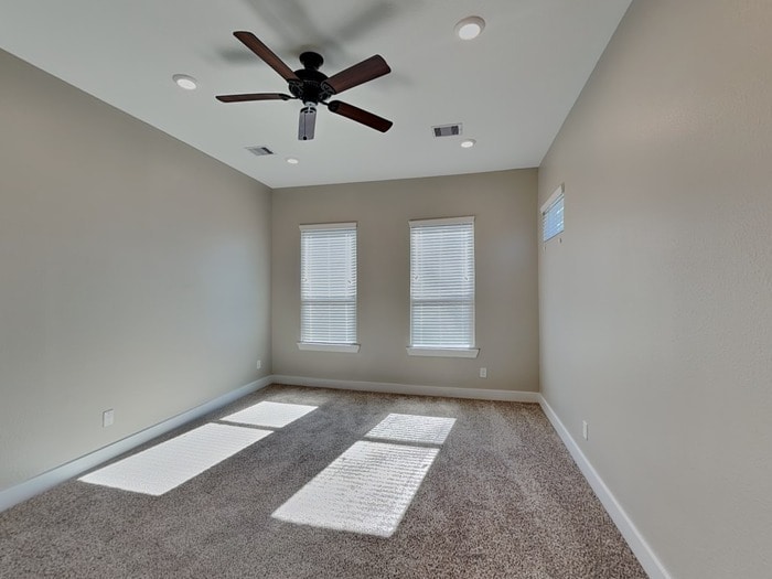 Building Photo - 223 Oriole St