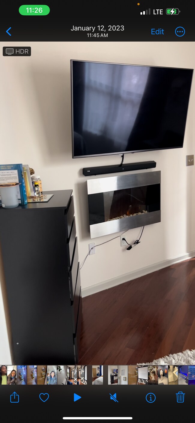 Building Photo - 898 Oak St SW