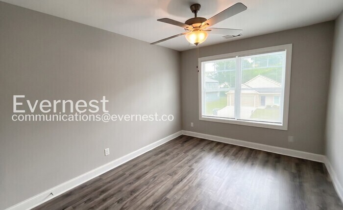 Building Photo - 5347 Roosevelt Rd