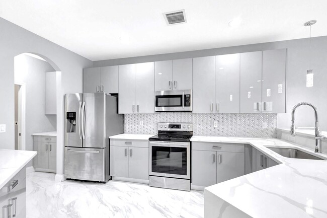 Building Photo - 6453 Paradise Cove