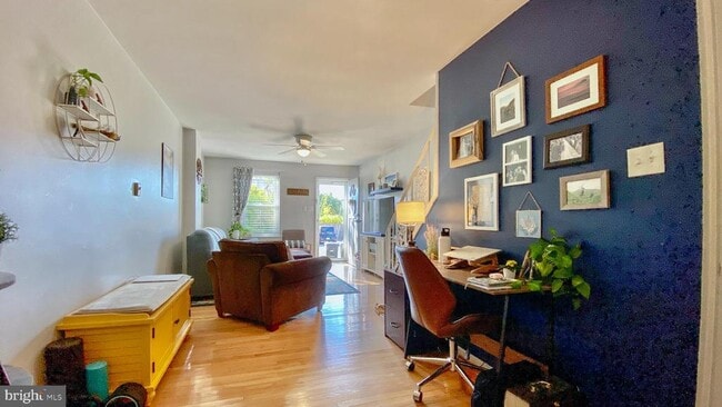 Building Photo - 4 W 1st Ave