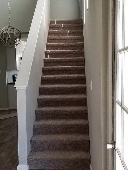 Building Photo - 810 Santa Cruz Dr