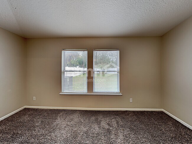 Building Photo - 12379 Sugarberry Way