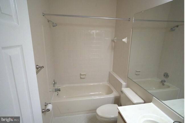 Building Photo - 5909 Barbados Pl
