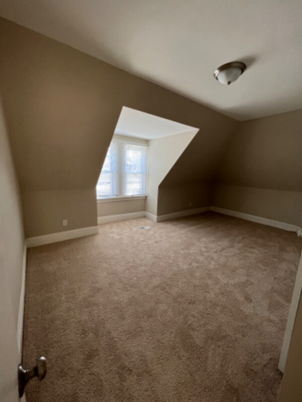 Building Photo - 730 California Ave