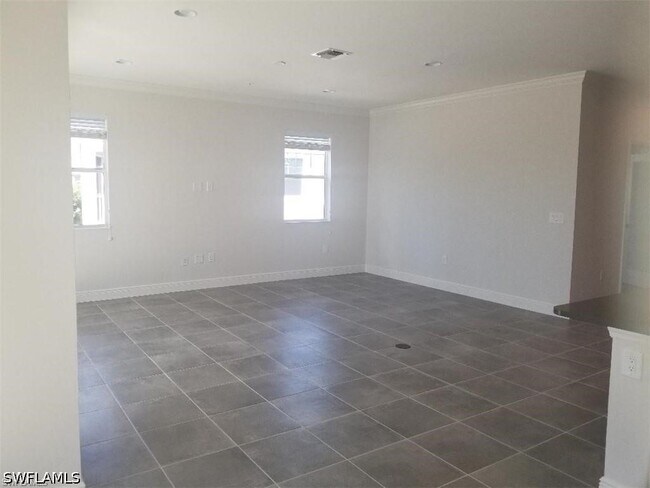 Building Photo - 6969 Avalon Cir