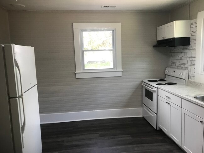 Building Photo - 506 Pickens St