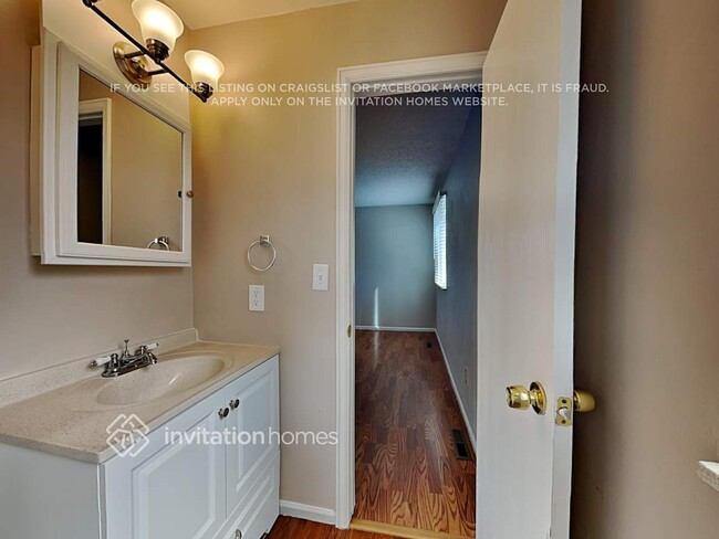 Building Photo - 5374 S Telluride Way