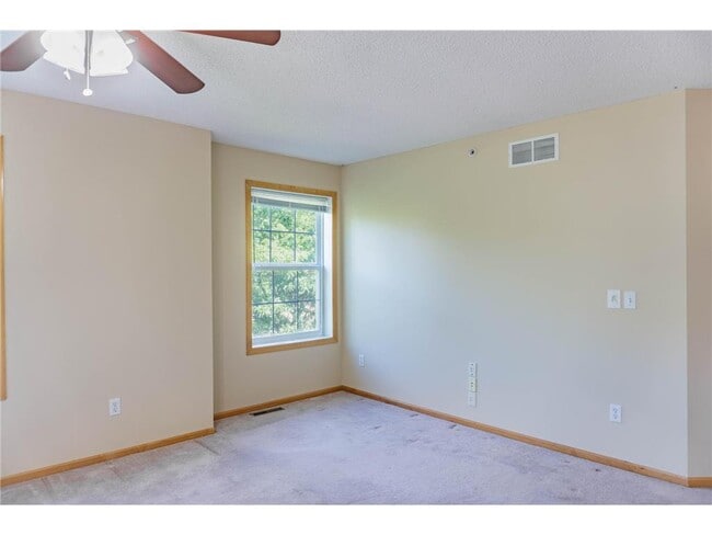 Building Photo - 875 Braunworth Ct