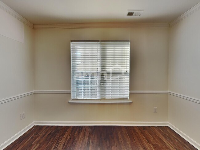 Building Photo - 126 Elrosa Rd