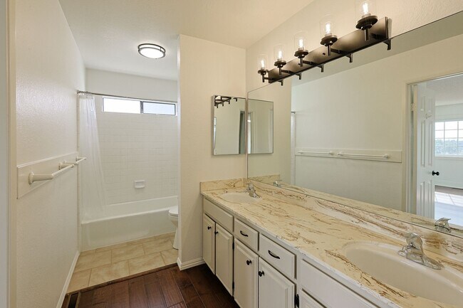 Building Photo - Spacious 4 Bed / 3 Bath Home in Desirable Nebo Hill – La Mesa (3,056 Sq Ft)