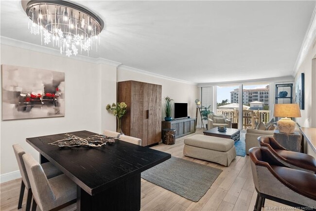 Building Photo - 125 S Ocean Ave