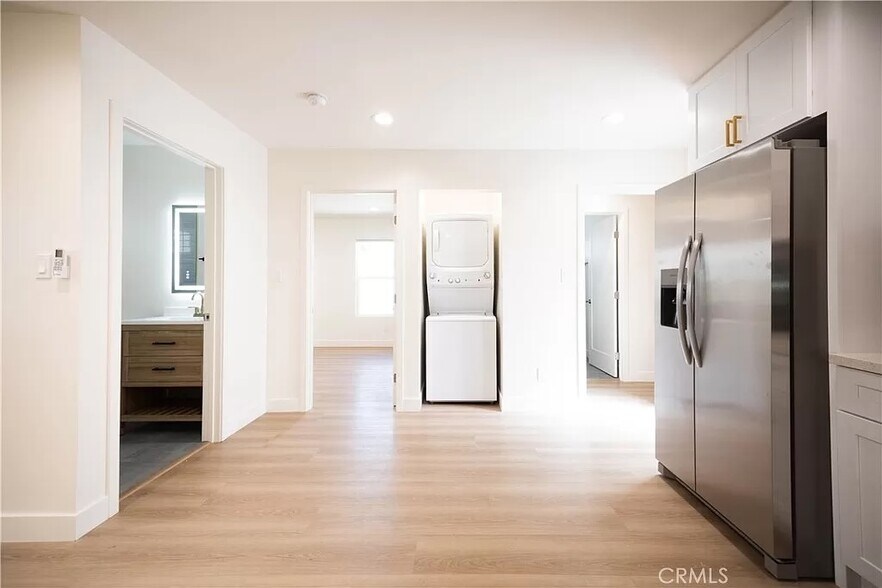 Washer/Dryer in Unit - 355 N Colorado Pl