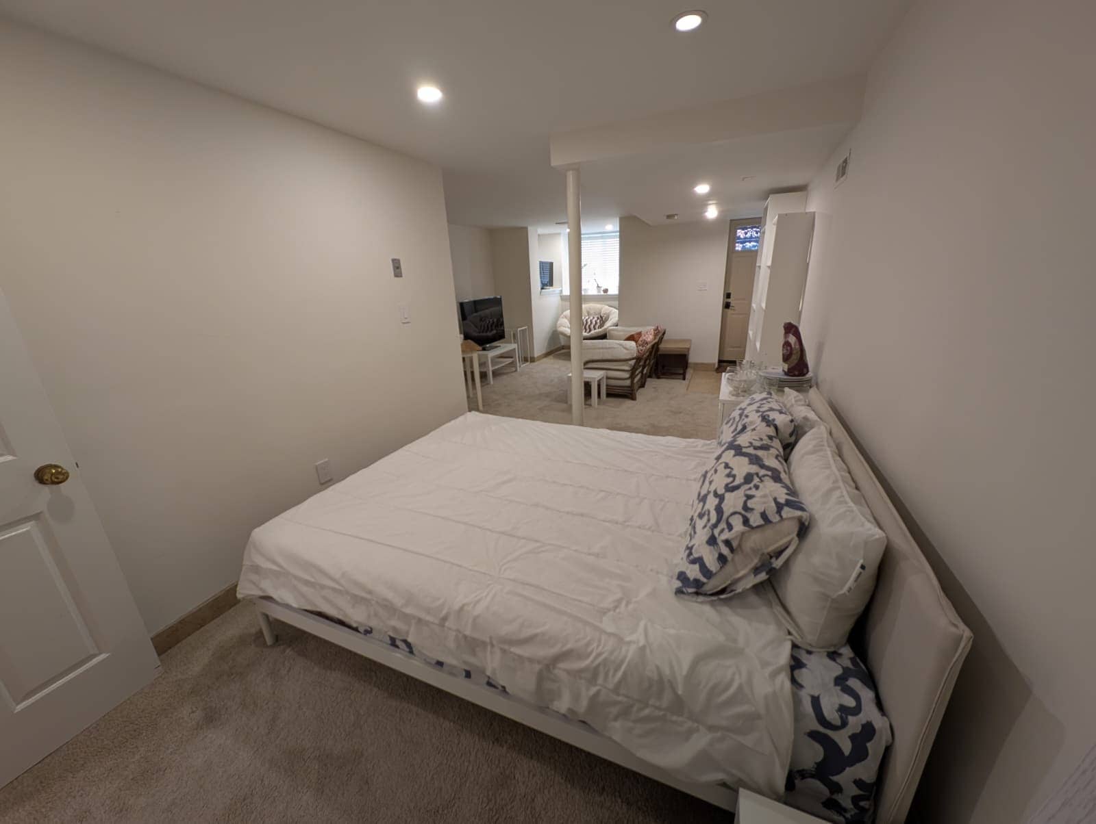 Building Photo - 818 A St SE