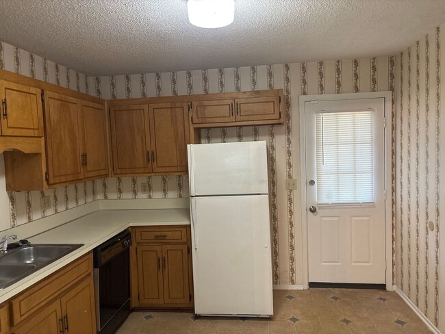 Building Photo - 5764 Worchester Ct
