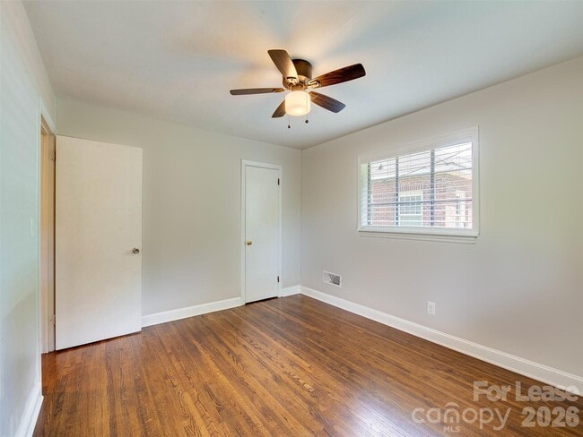 Building Photo - 1520 Mimosa Ave