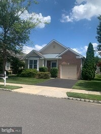 Building Photo - 207 Devon Ln