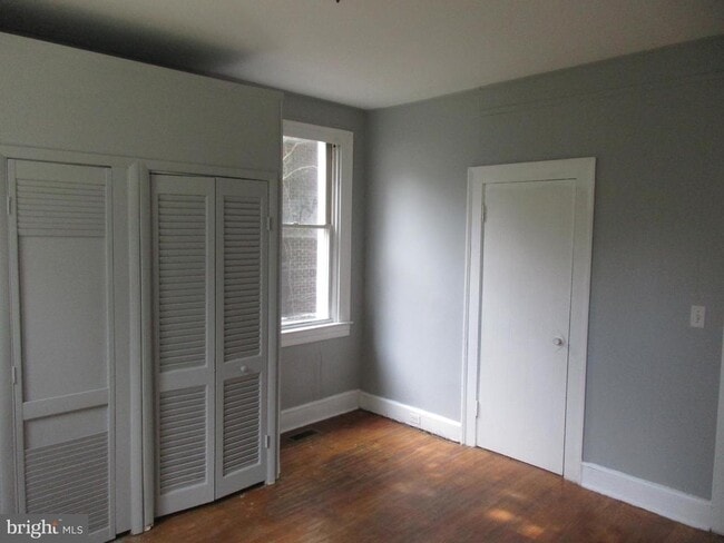 Building Photo - 2805 Oakley Ave
