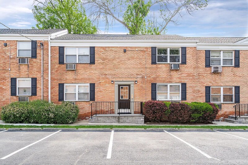 Building Photo - 114 Montgomery St