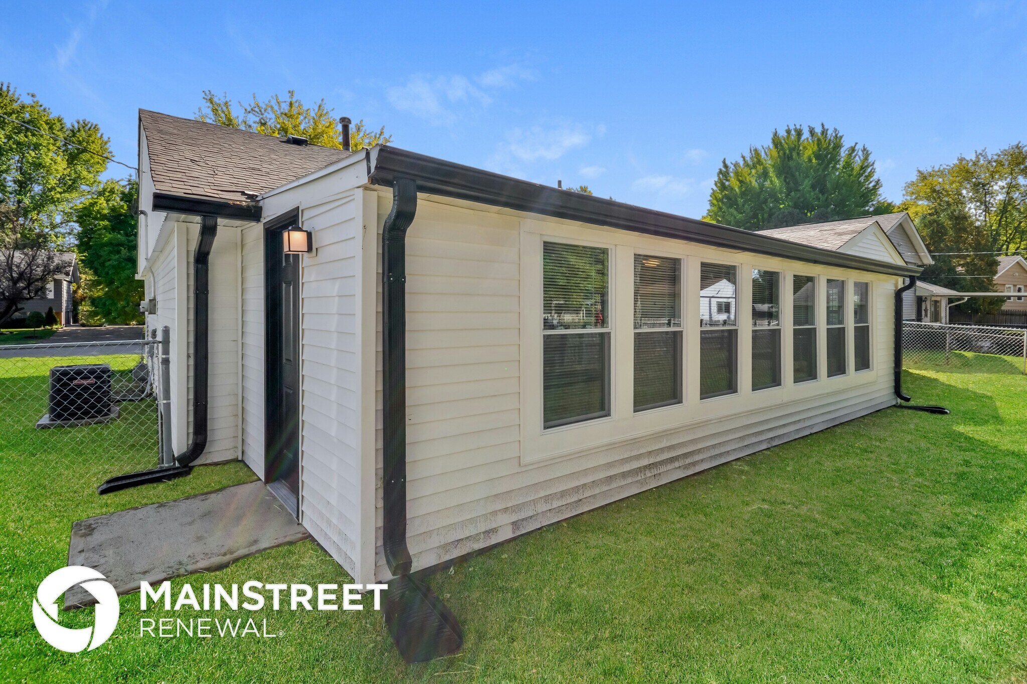 Building Photo - 4038 Whitaker Dr