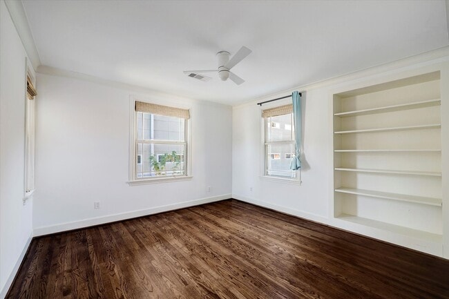 Building Photo - 2622 Westgate Dr