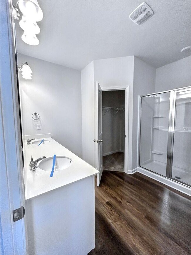 Building Photo - 1393 Karriker Ln