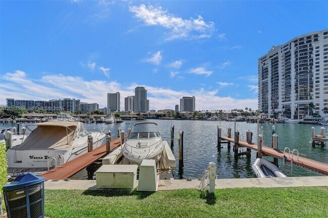 Building Photo - 600 Three Islands Boulevard