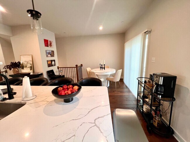 Building Photo - Canonsburg - 3 Bedroom 2.5 Bathroom Townhome For Rent