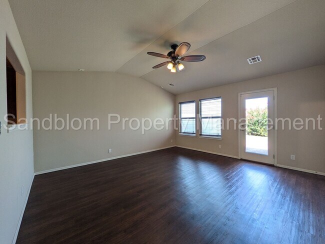 Building Photo - 4003 W 104th Pl S