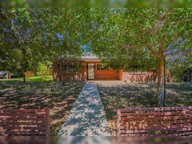 Building Photo - 351 E Encanto Dr