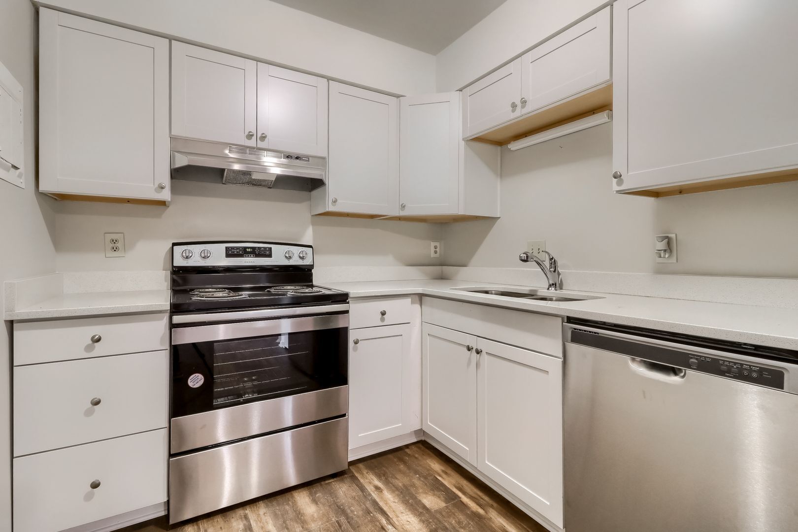 Building Photo - 1000 Sandlin Pl