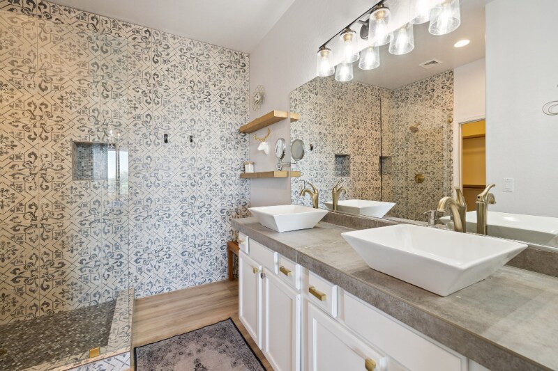 Building Photo - 16600 N Thompson Peak Pkwy