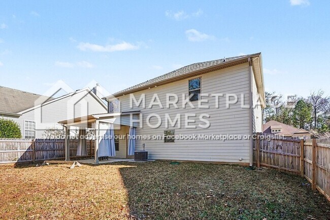 Building Photo - 845 Crescent Ln