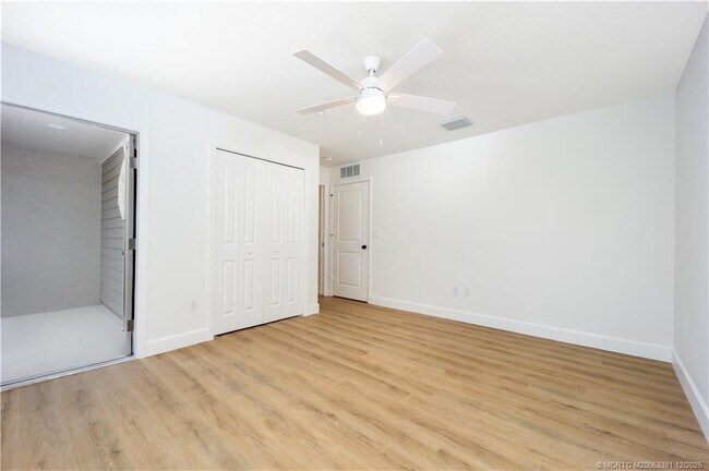 Building Photo - 3375 SW Mapp Rd