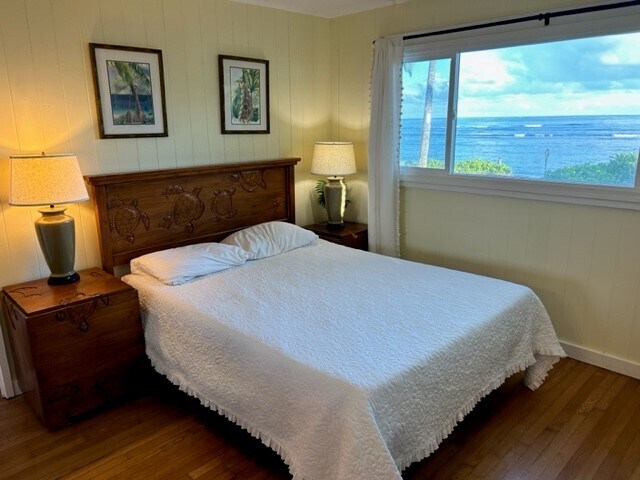 Master Bedroom with Teak bed - 68 -287 Crozier Loop