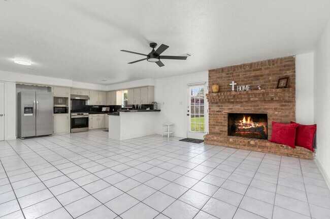 Building Photo - 11030 Hayslip Ln