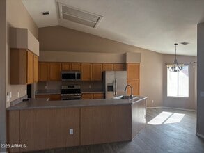 Building Photo - 1622 S Park St