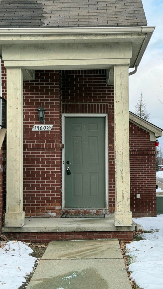 Building Photo - 15602 Stone Crossing Dr