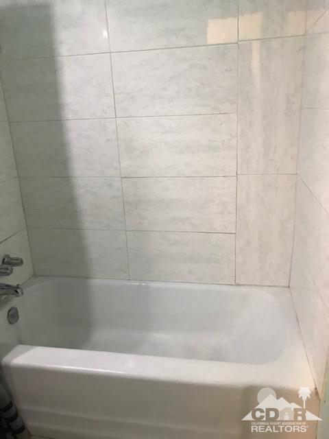 Building Photo - 83632 Manzanita Ave