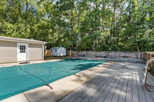 Building Photo - 539 Hunterdale Rd