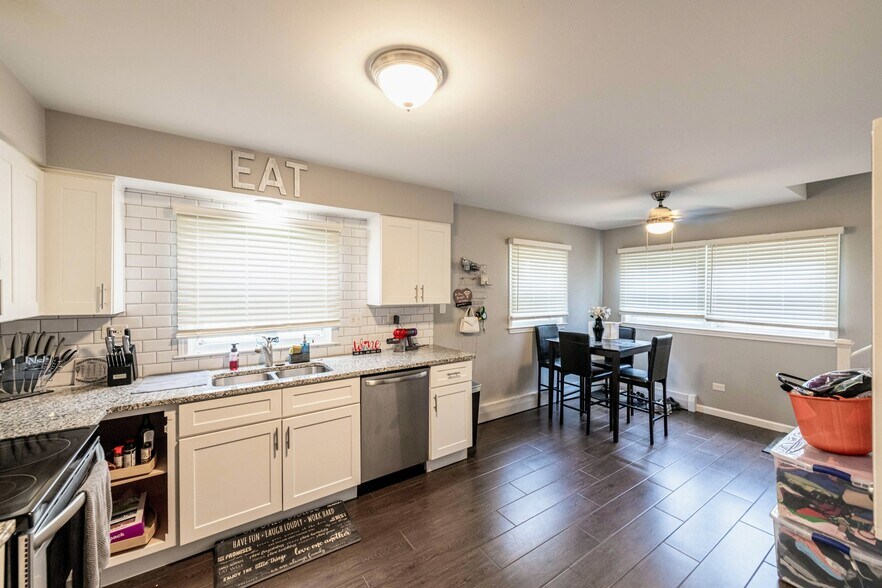 Building Photo - 4911 Spencer Ave