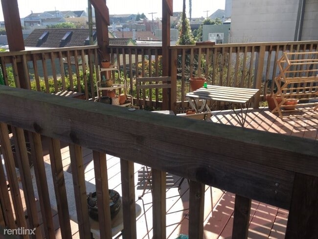 Building Photo - 2 br, 1 bath House - 3755 Folsom St